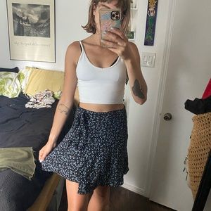 Brandy Melville skirt